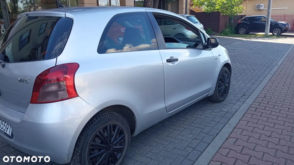 Toyota Yaris 1.4 D-4D Luna A/C - 3