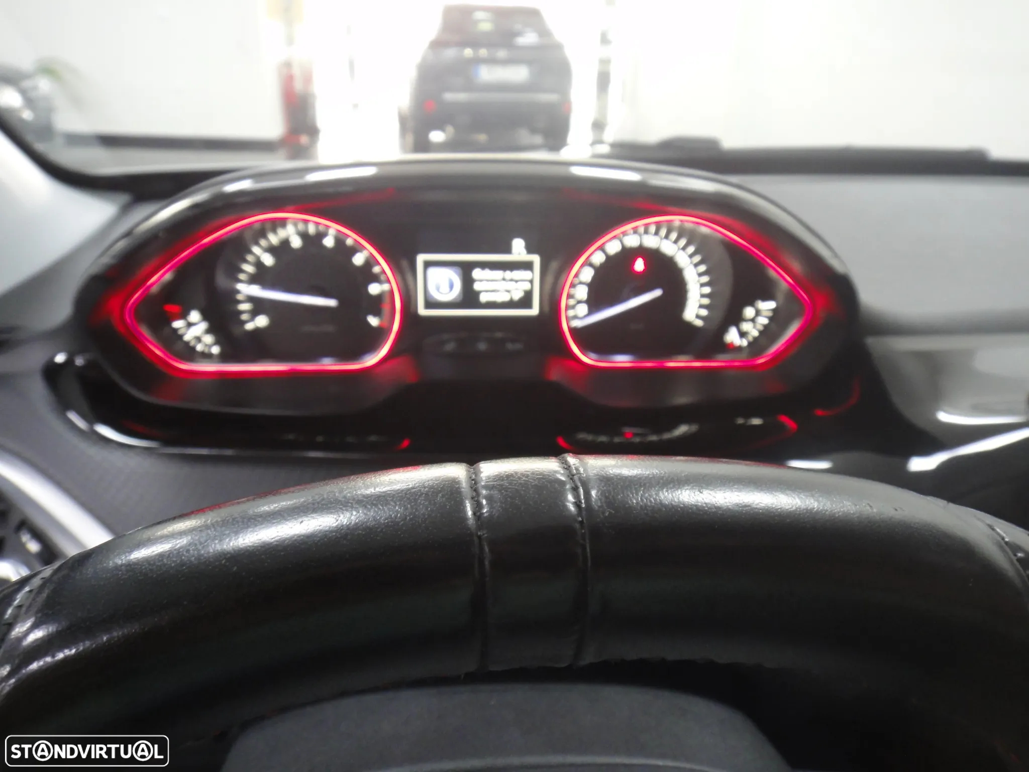 Peugeot 2008 1.2 PureTech GT Line EAT6 - 27