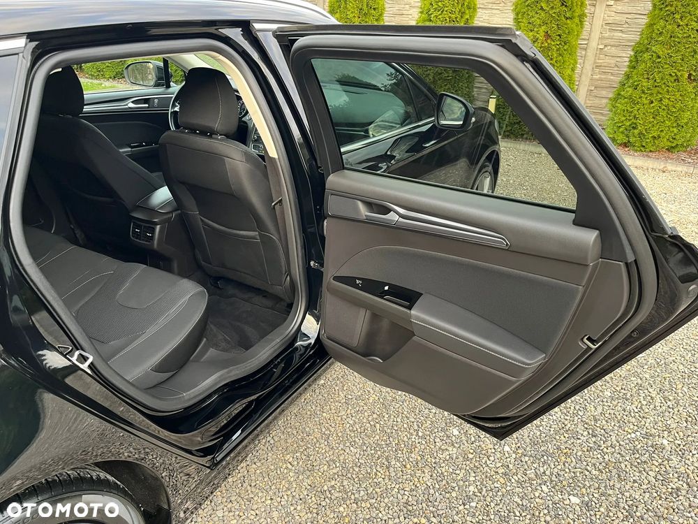 Ford Mondeo 2.0 EcoBlue Titanium - 29