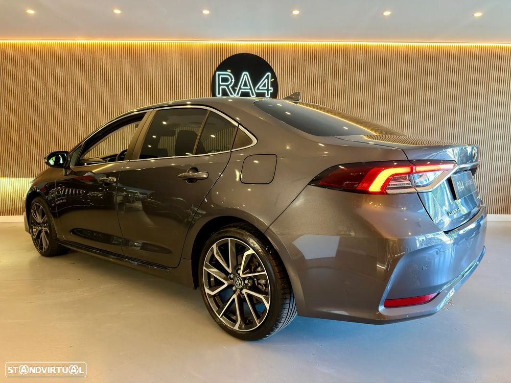 Toyota Corolla SD 1.8 Hybrid Luxury - 8
