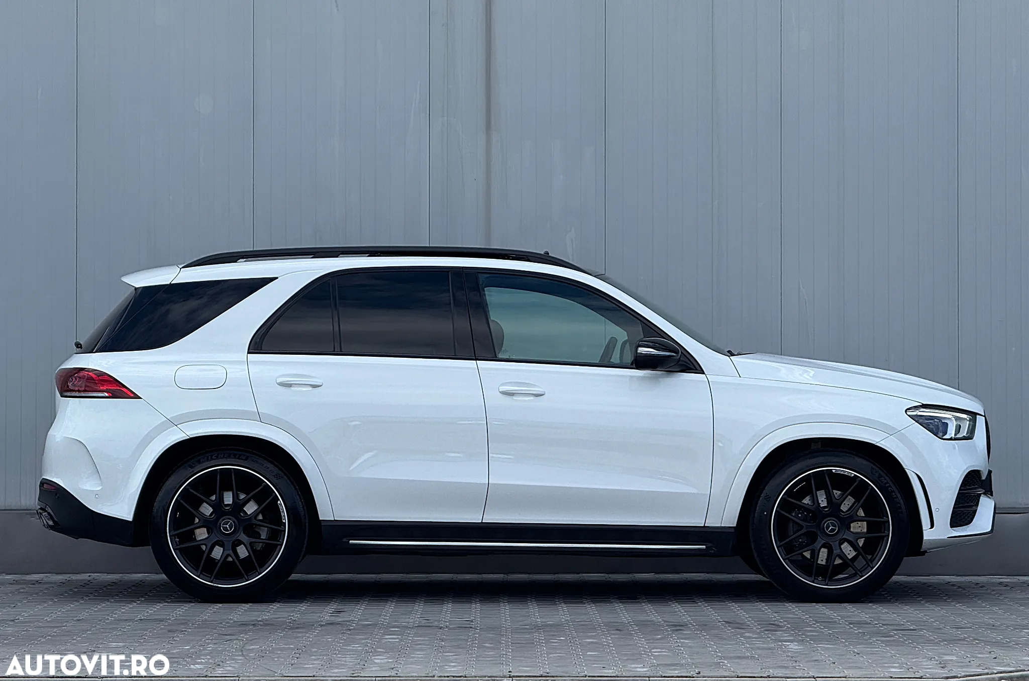 Mercedes-Benz GLE 350 d 4Matic 9G-TRONIC AMG Line - 9