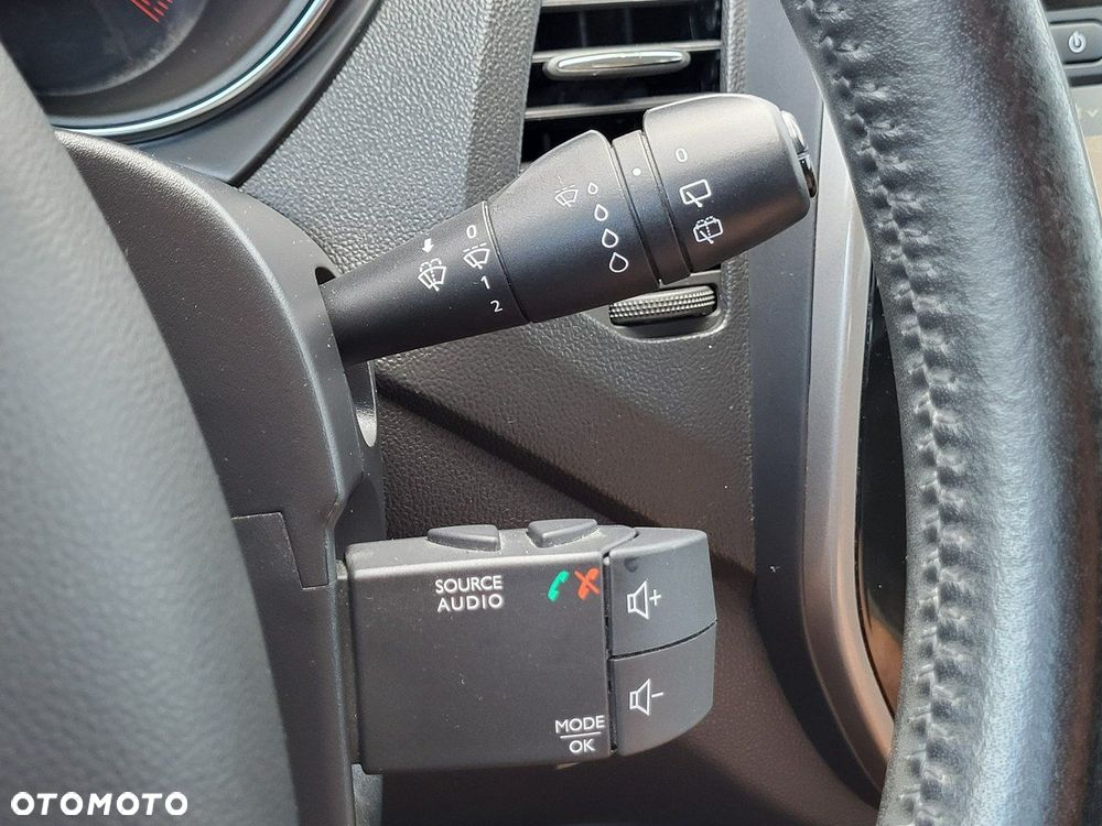Renault Captur - 36
