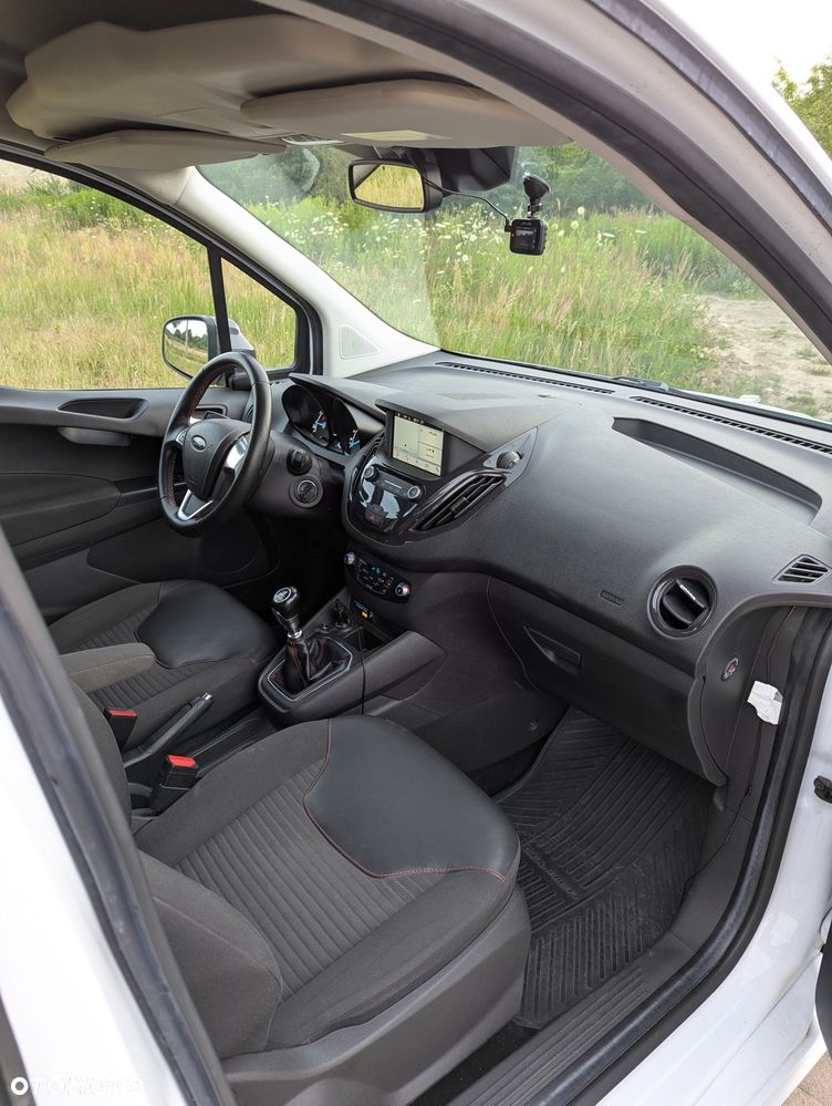 Ford Tourneo Courier 1.0 EcoBoost Sport - 9