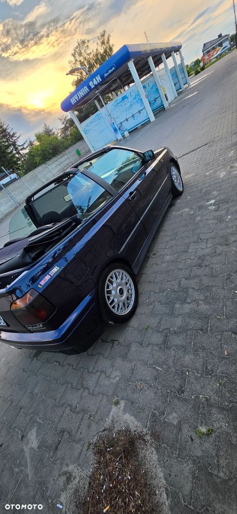 Volkswagen Golf 1.8 - 11