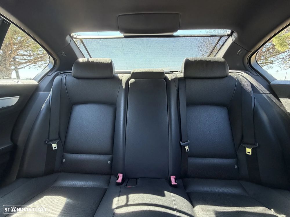 BMW 740 d Pack M - 24