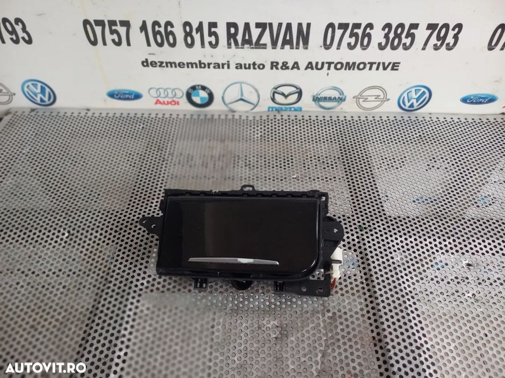 Suport Pahare Audi A8 4H D4 Volan Stanga An 2010-2011-2012-2013-2014-2015-2016-2017 Dezmembrez Audi - 5