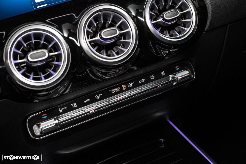 Mercedes-Benz GLA 250 e 8G-DCT AMG Line - 33