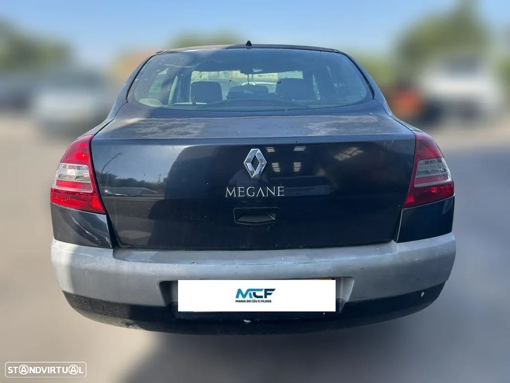 Renault Megane II Sedan 1.5 dCi 101cv de 2005 para peças - 4