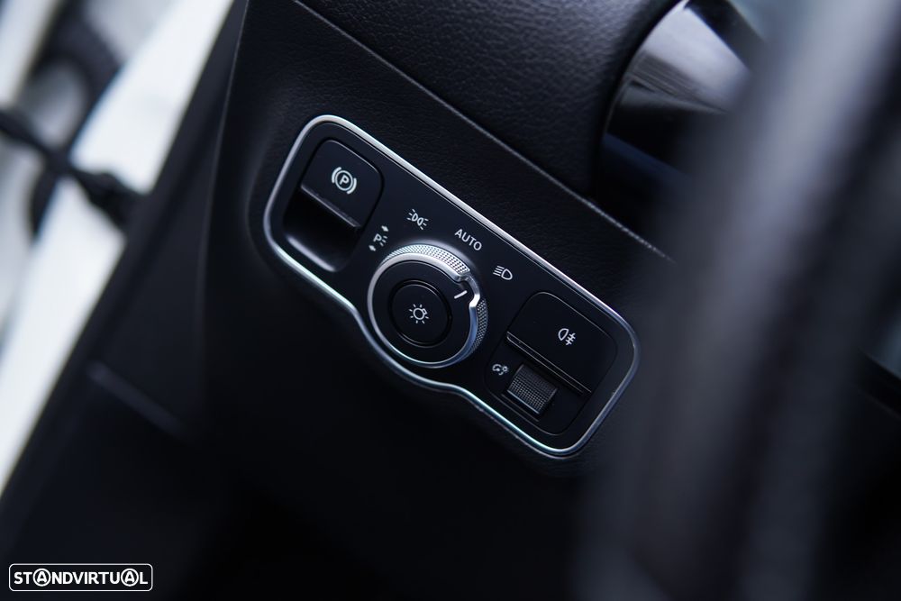 Mercedes-Benz GLA 200 d 8G-DCT AMG Line - 48