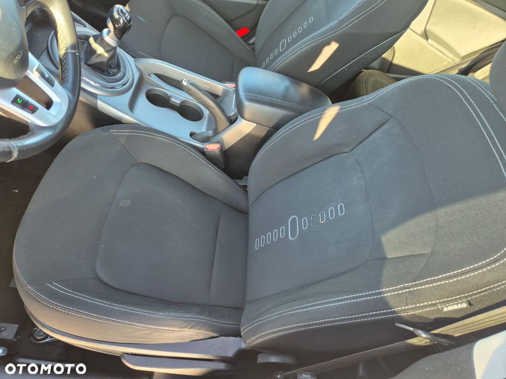 Kia Sportage 1.7 CRDI 2WD Vision - 12