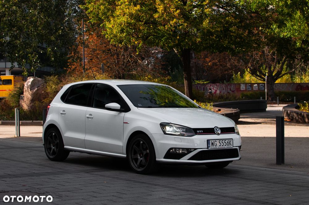 Volkswagen Polo 1.8 TSI (Blue Motion Technology) DSG GTI - 3