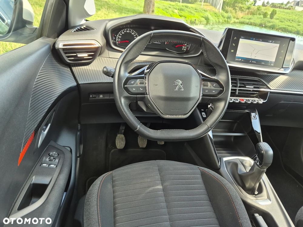 Peugeot 208 PureTech 75 Allure - 5