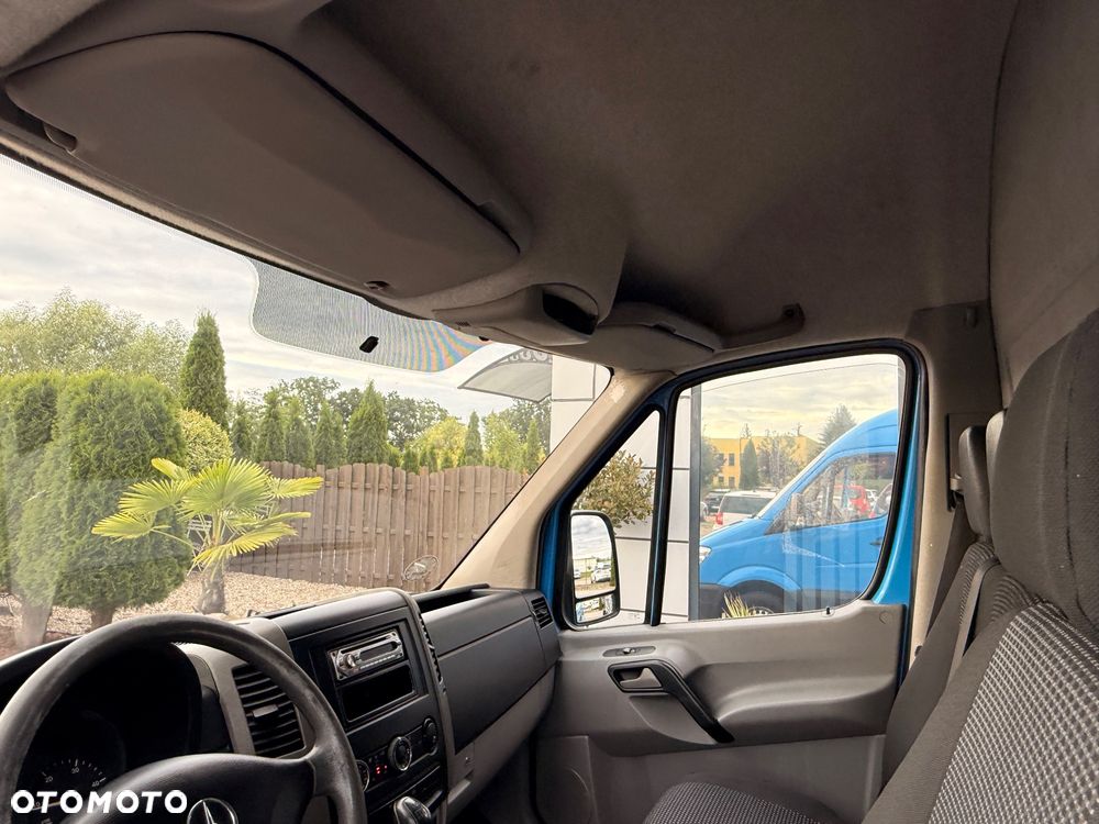 Mercedes-Benz SPRINTER 211 CDI - 32
