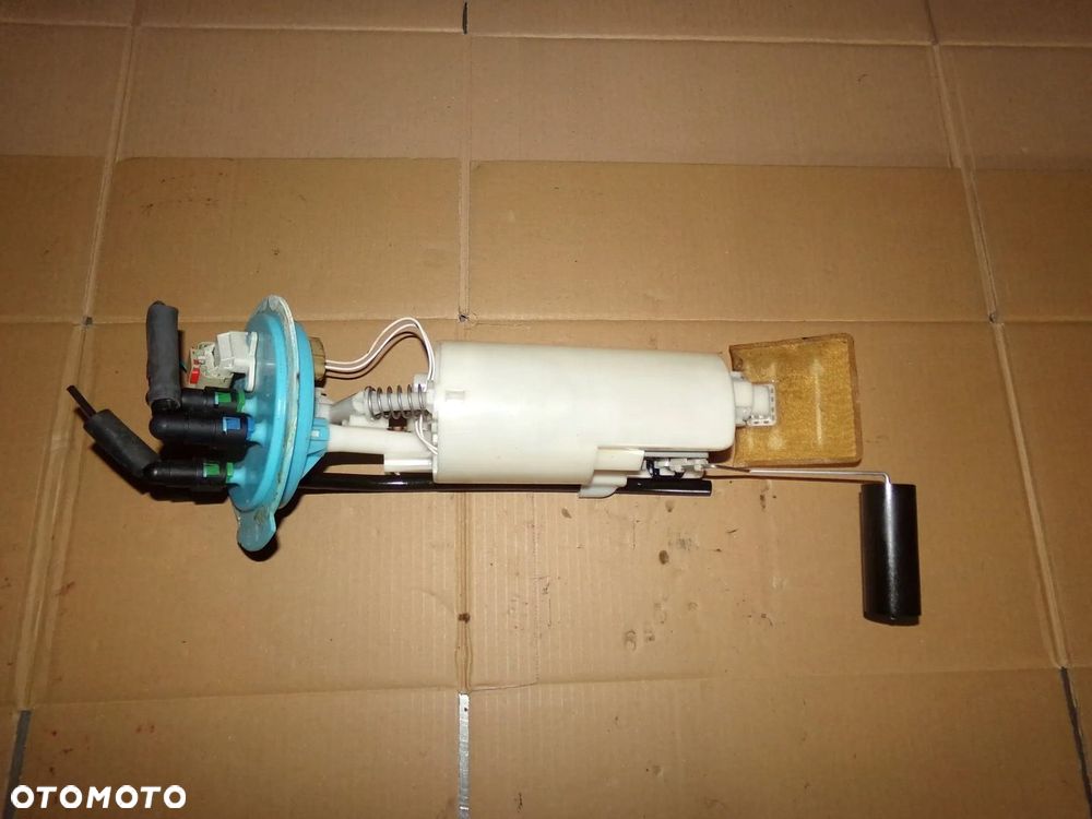 POMPKA PALIWA VOYAGER IV 2.5 CRD - 3