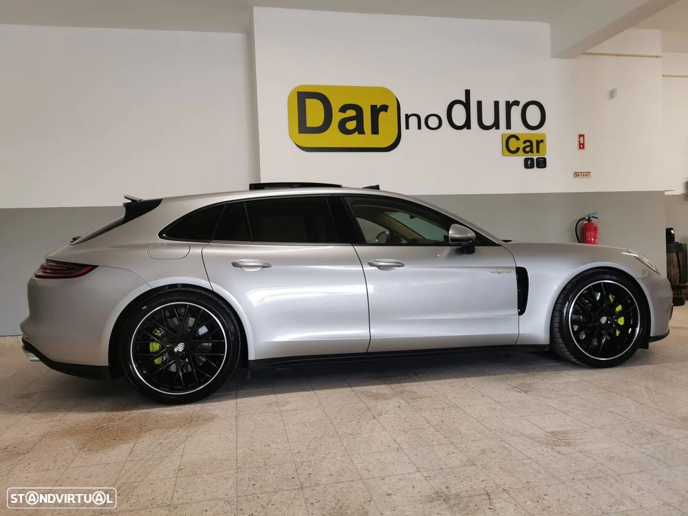 Porsche Panamera Sport Turismo 4 E-Hybrid Platinum Edition - 8
