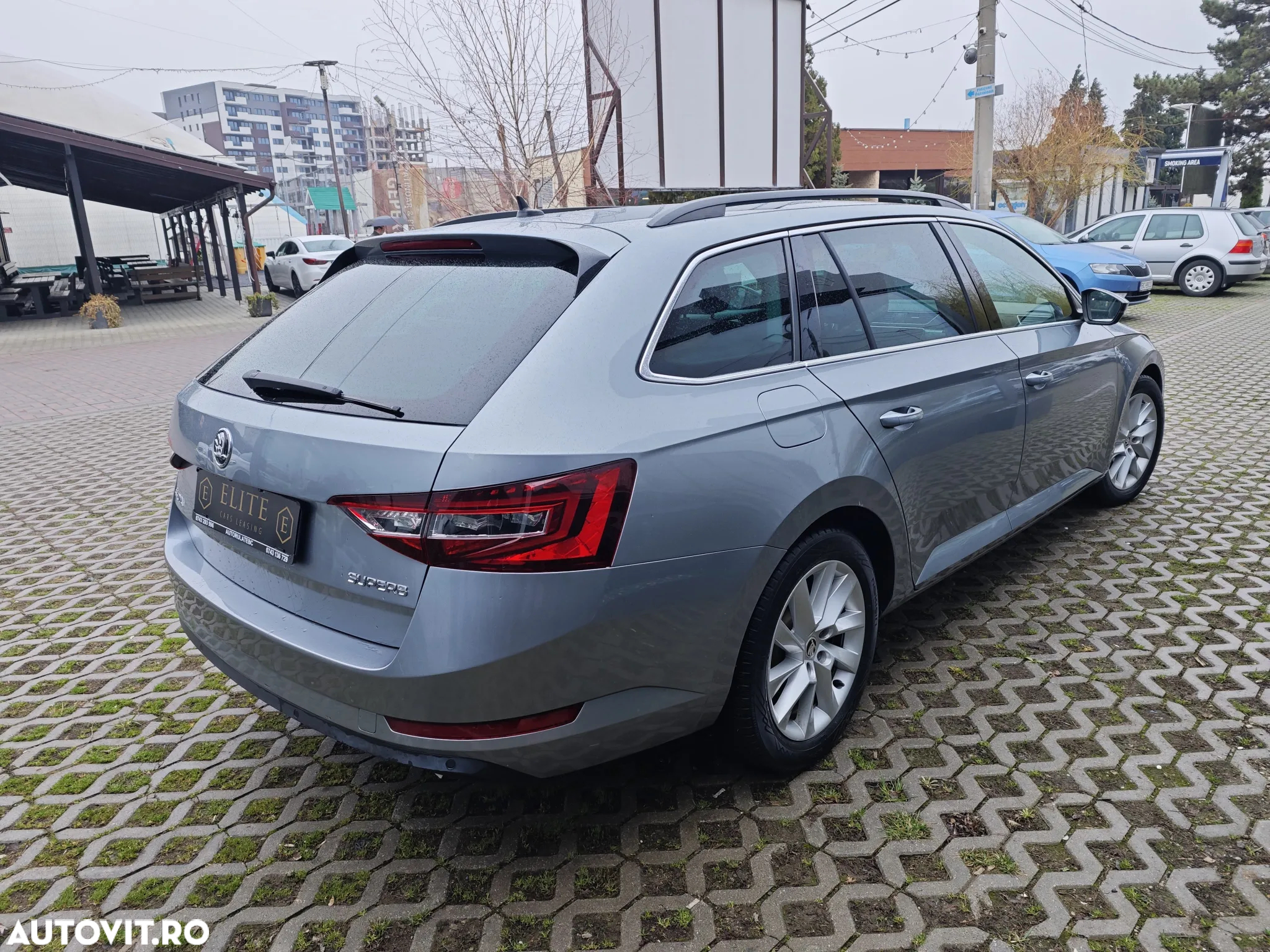 Skoda Superb 2.0 TDI DSG Ambition - 5