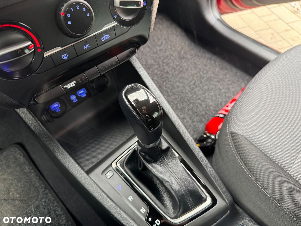 Hyundai i20 - 20