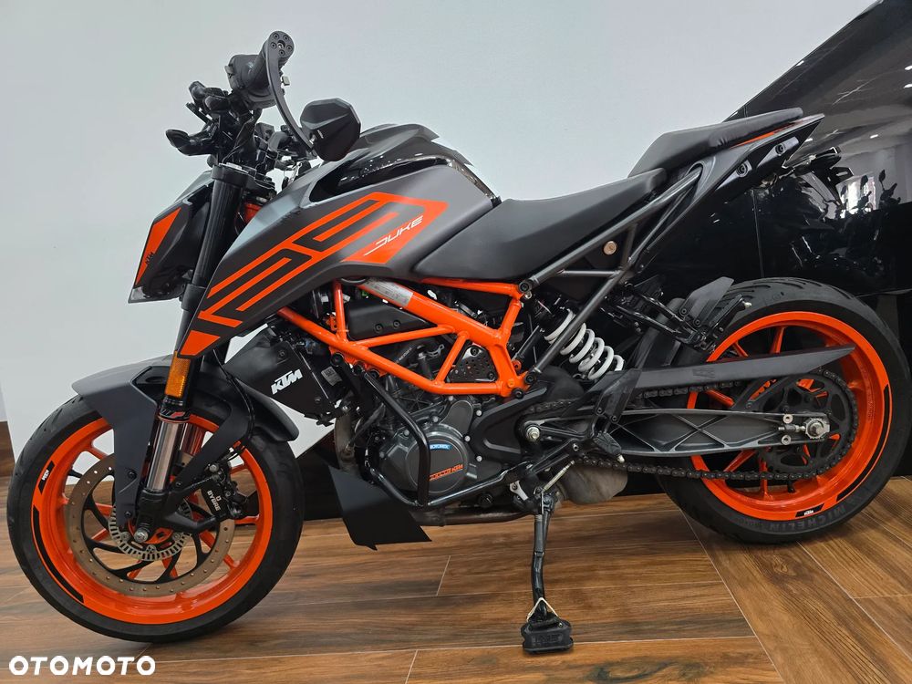 KTM Duke - 4