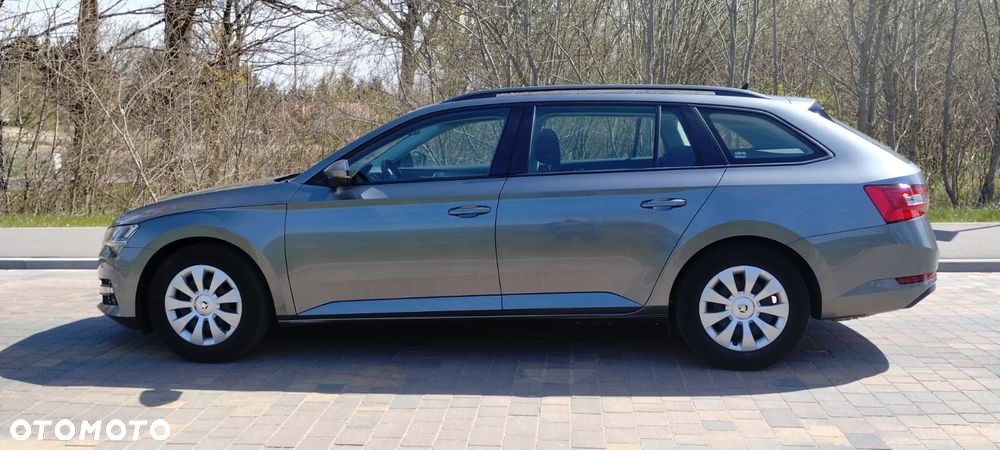 Skoda Superb 1.5 TSI Active DSG - 5