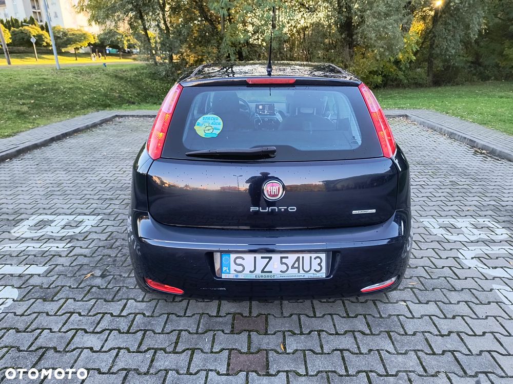 Fiat Punto 2015 photo 4