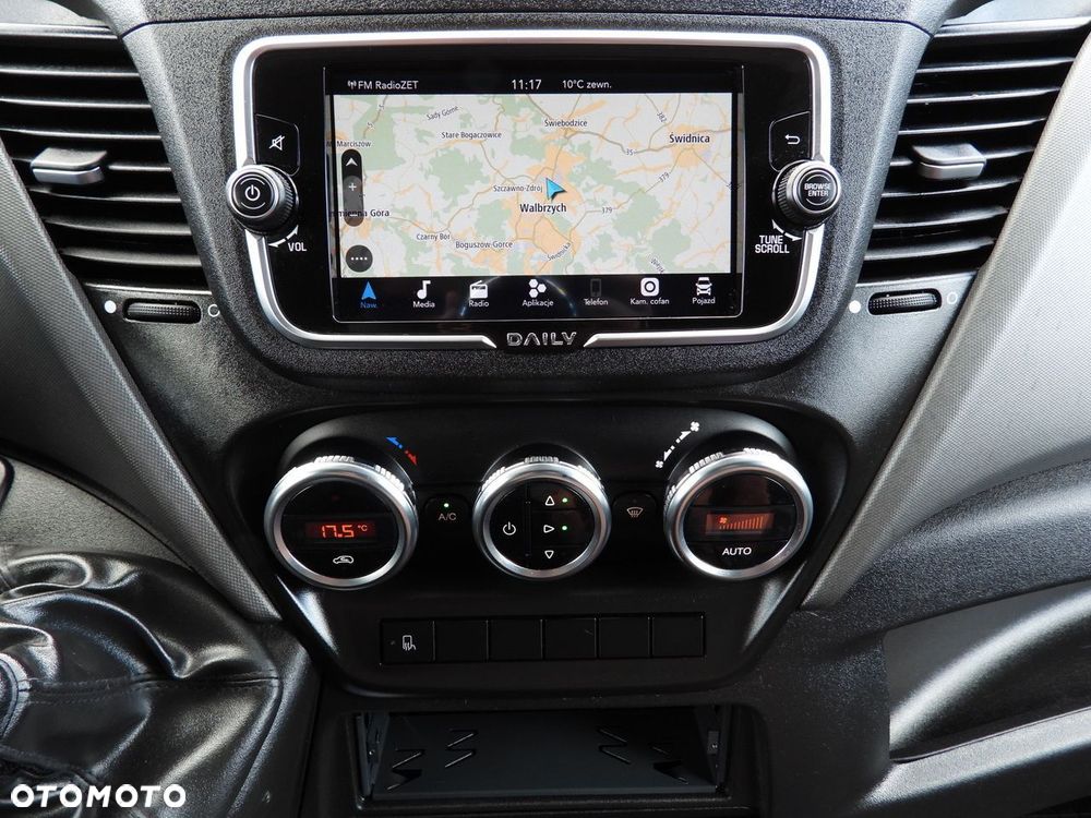 Iveco DAILY 35S18 KONTENER WINDA 8 PALET WEBASTO TEMPOMAT NAWIGACJA LEDY PNEUMATYKA KLIMATYZACJA  180KM - 34