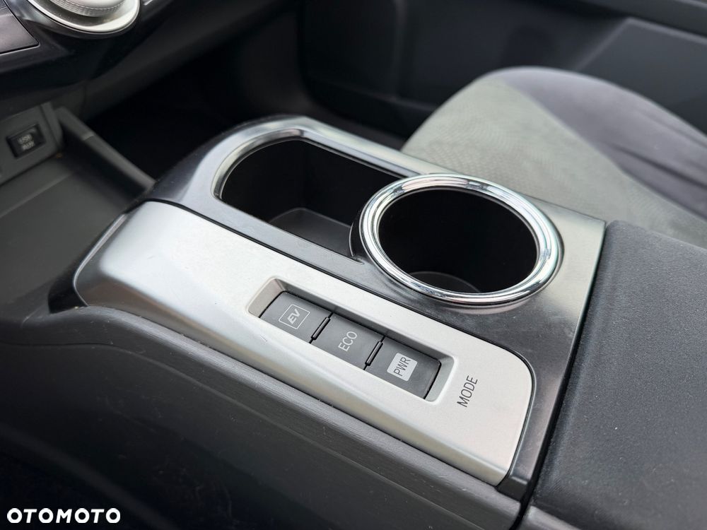 Toyota Prius+ (Hybrid) Comfort - 19