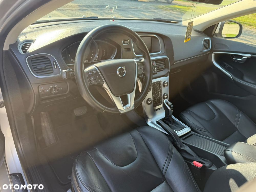 Volvo V40 D2 Geartronic Inscription - 12