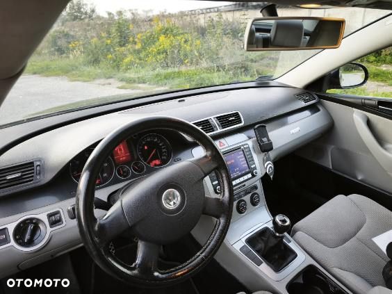 Volkswagen Passat - 3