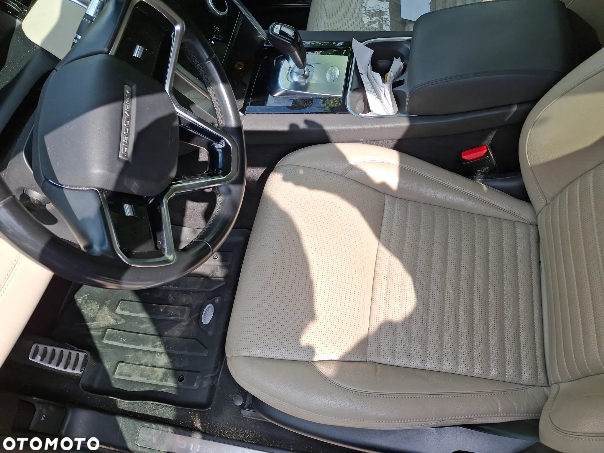 Land Rover Discovery Sport - 12