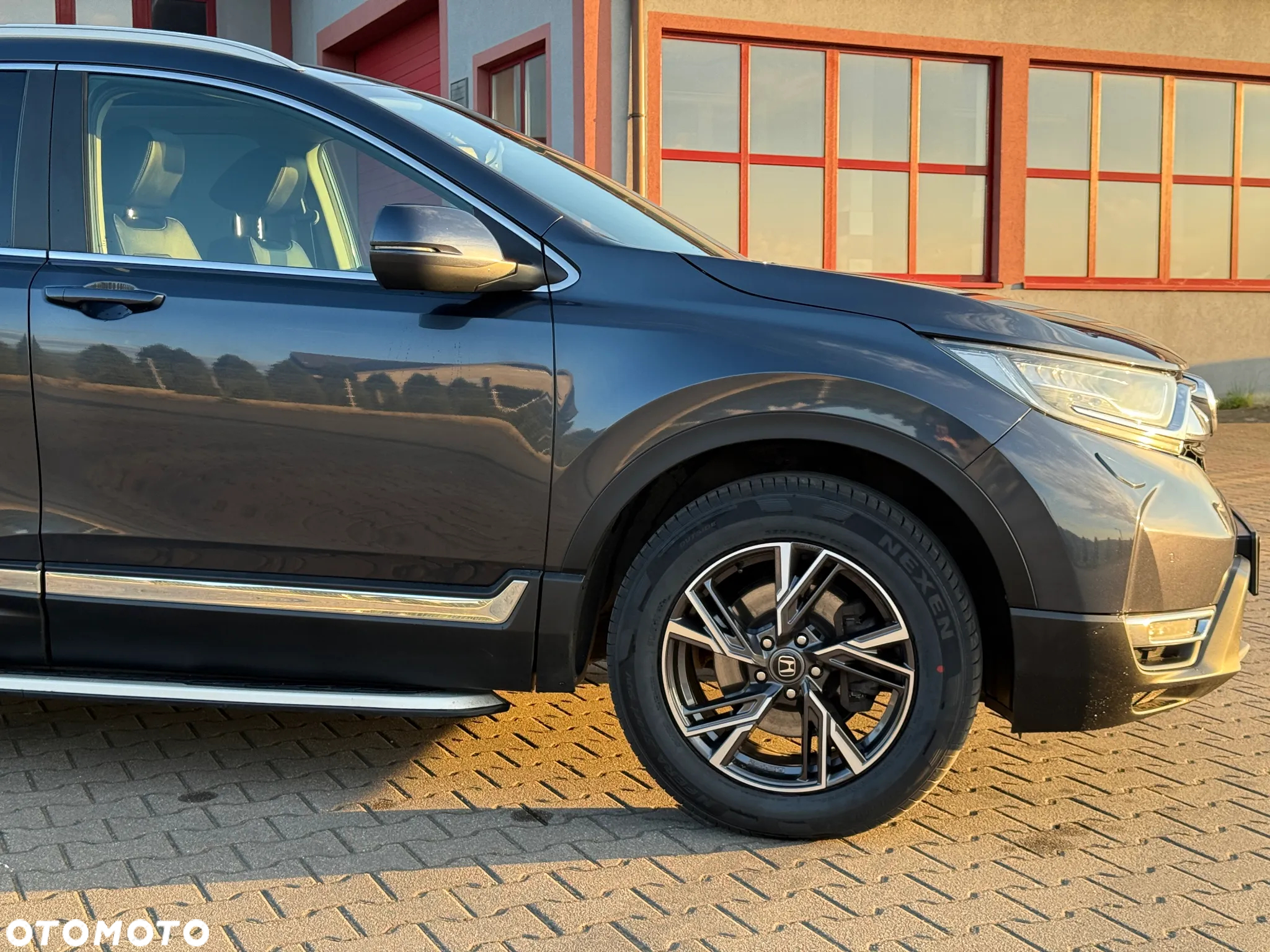 Honda CR-V 1.5T 4WD CVT Executive - 23