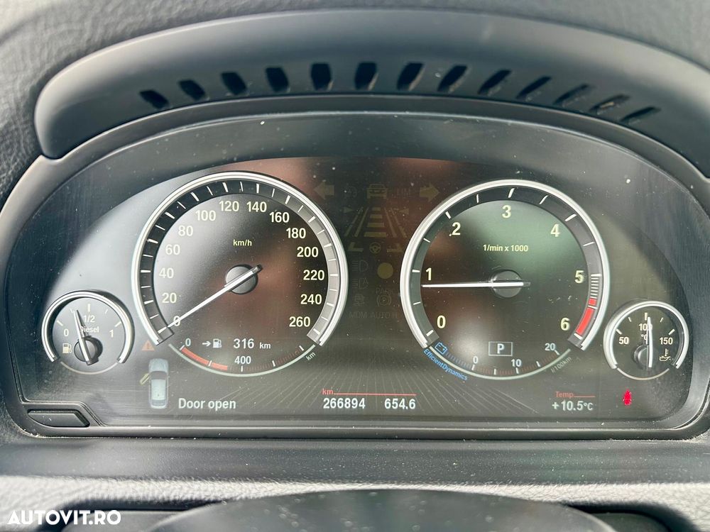 BMW Seria 5 520d Aut. - 12