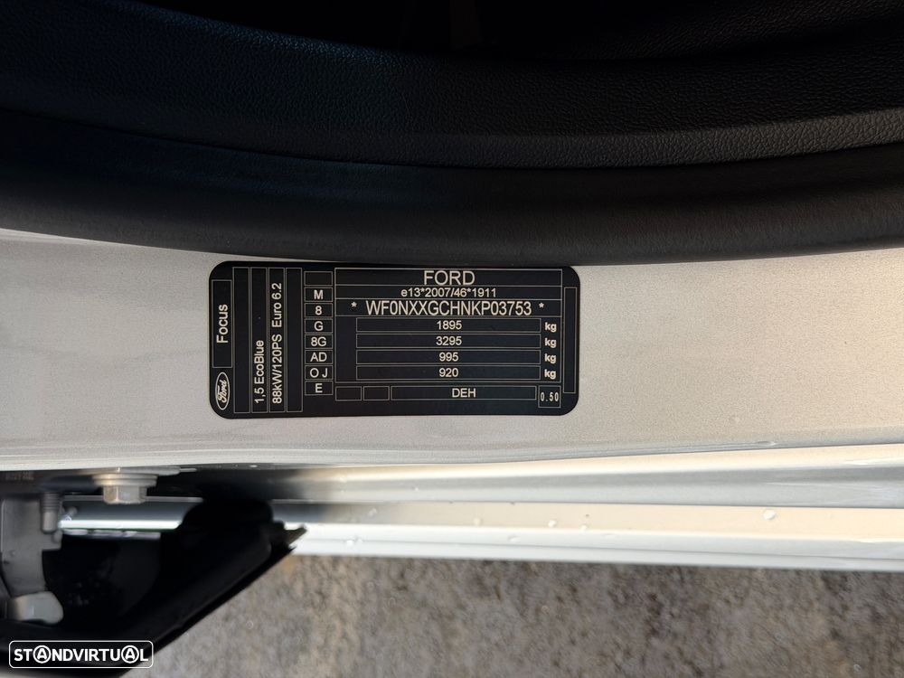 Ford Focus 1.5 TDCi ECOBlue ST-Line - 37
