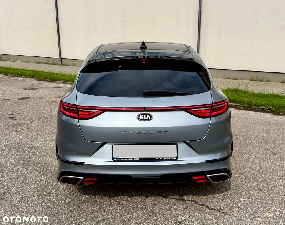 Kia ProCeed - 14