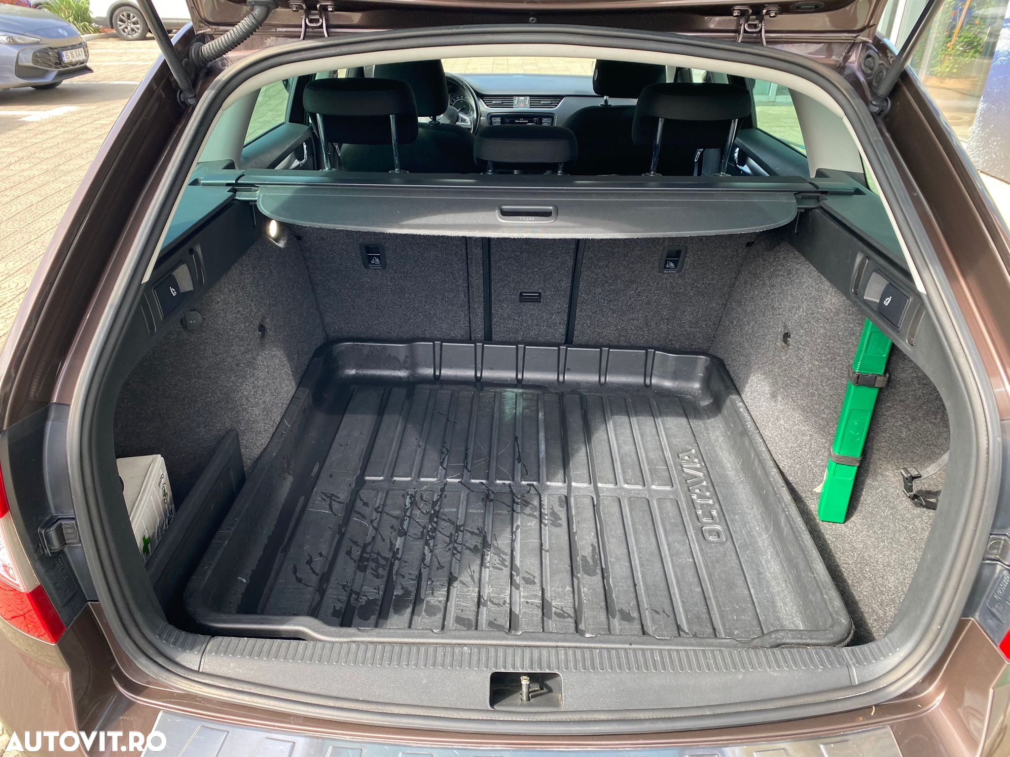 Skoda Octavia 2.0 TDI 4x4 DSG Scout - 14