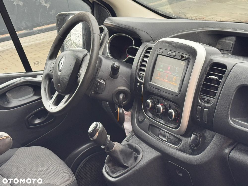 Renault TRAFIC - 10