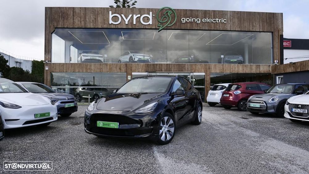 Tesla Model Y Long Range Dual Motor AWD - 1