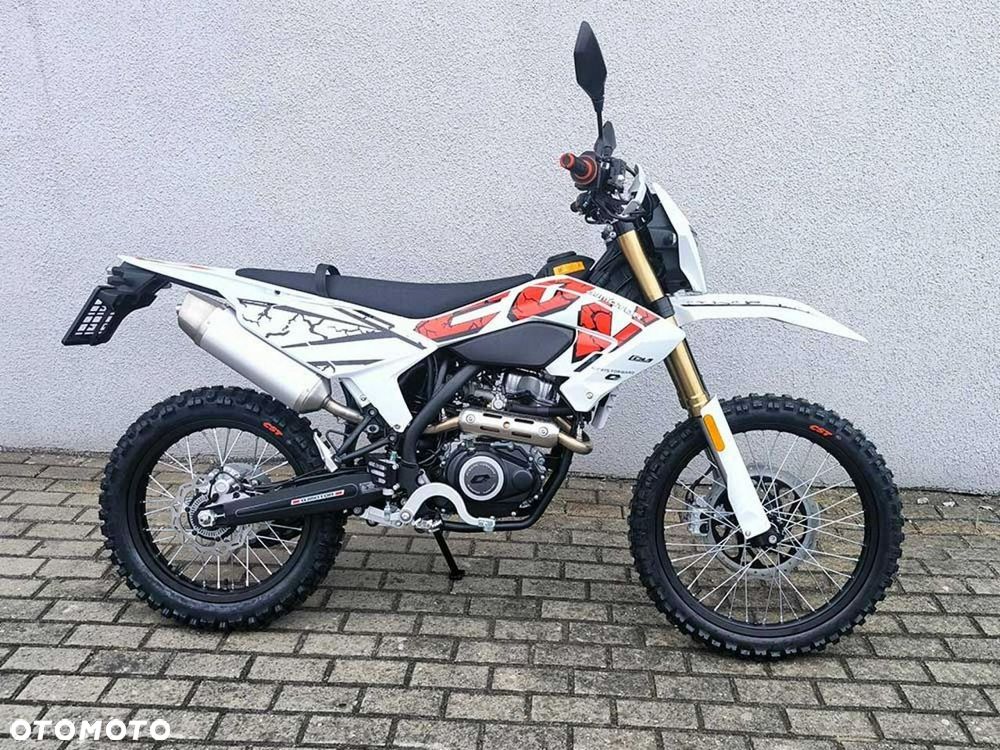QJMOTOR COV 125X - 16