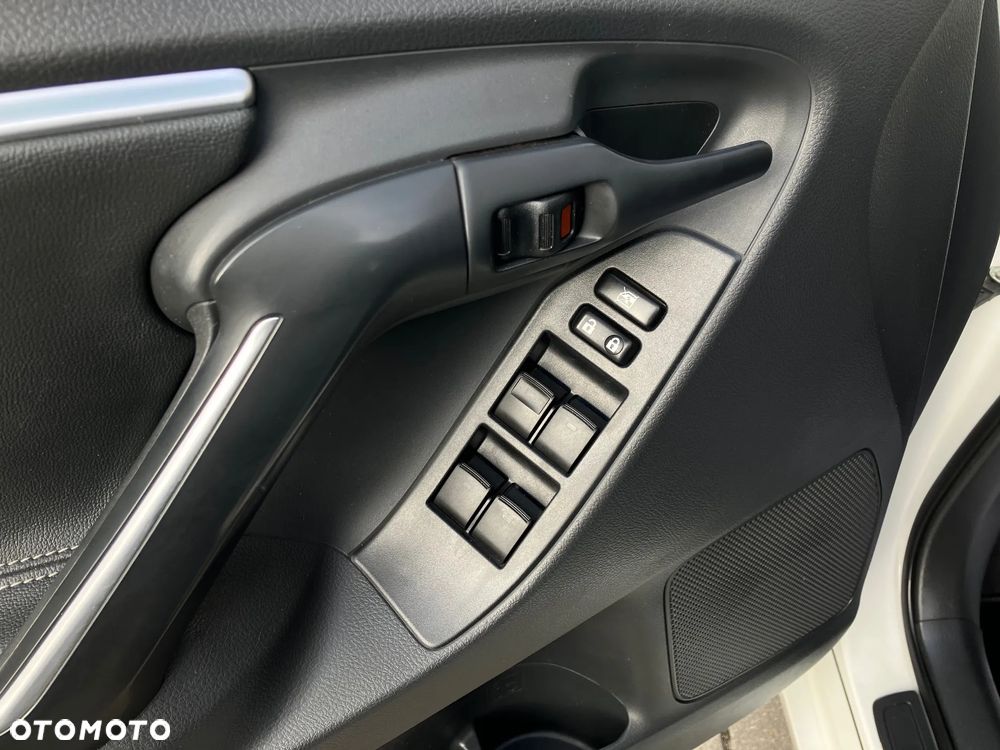 Toyota Verso 1.8 Prestige MS 7os EU6 - 33