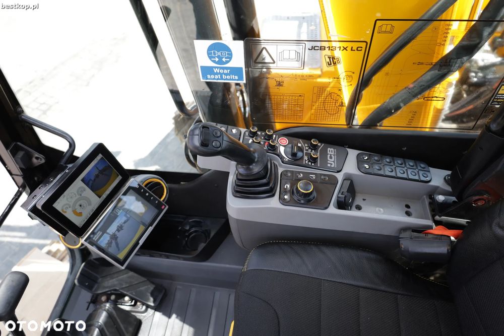 JCB 131X LC - 22