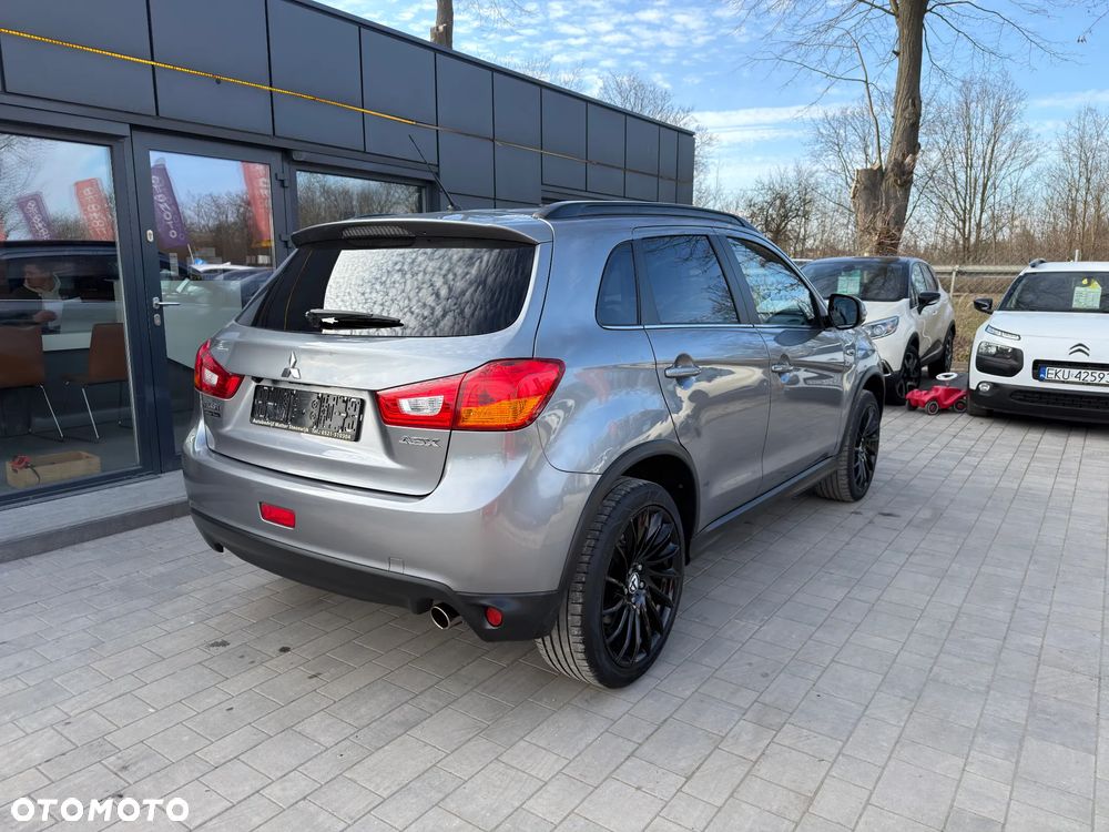 Mitsubishi ASX - 16