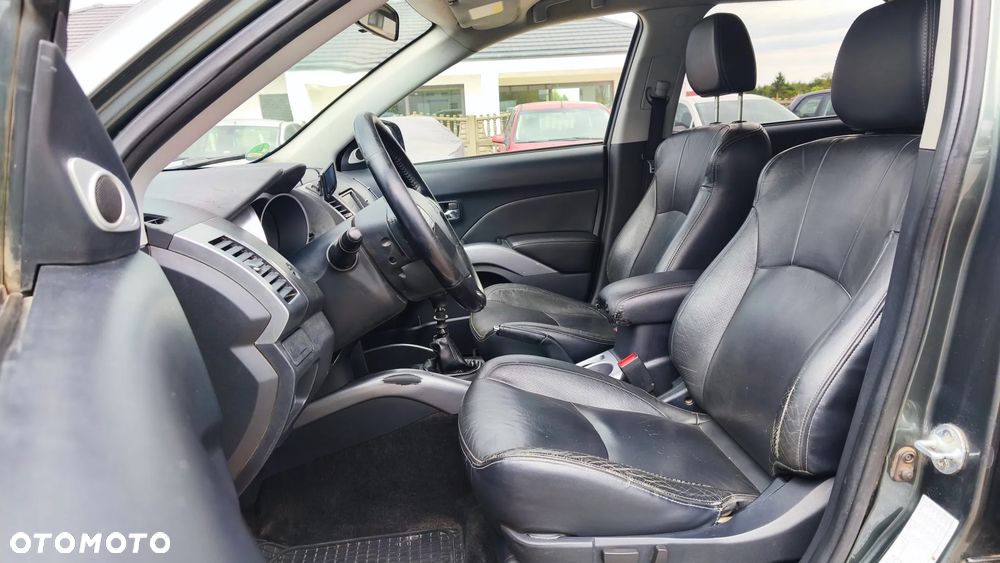 Peugeot 4007 - 18