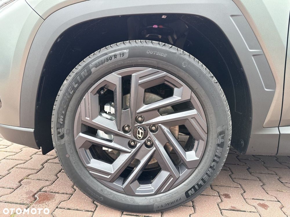 Hyundai Tucson 1.6 T-GDi HEV Smart Black 2WD - 21