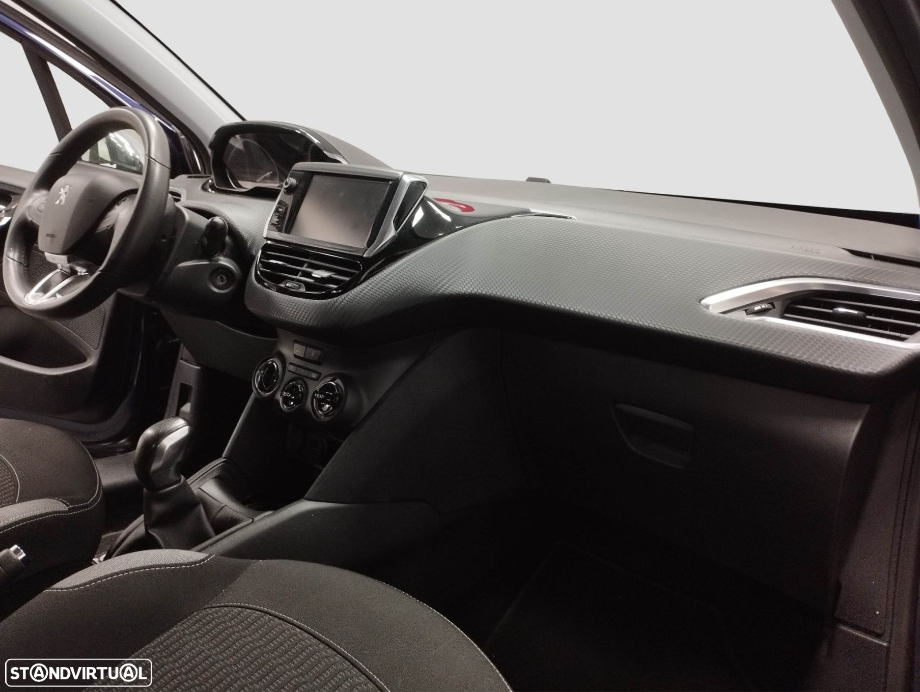 Peugeot 208 1.2 PureTech Signature - 8