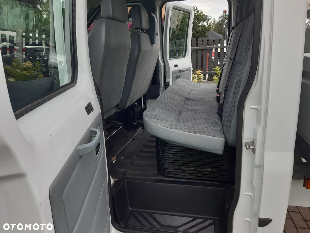 Ford Transit - 17