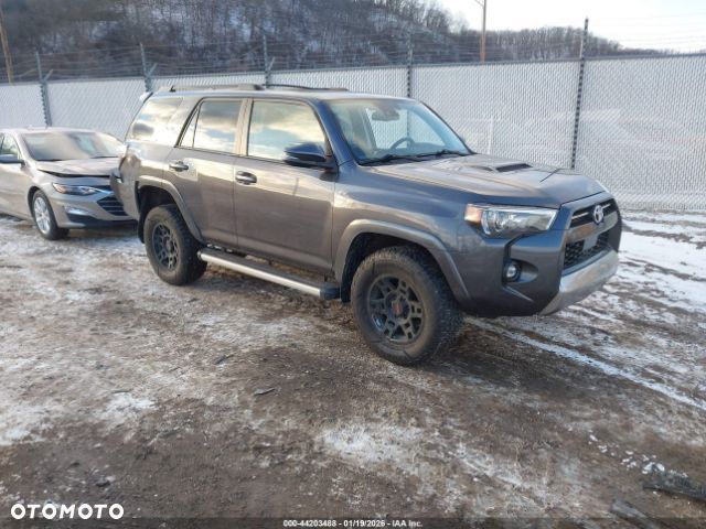 Toyota 4-Runner - 1