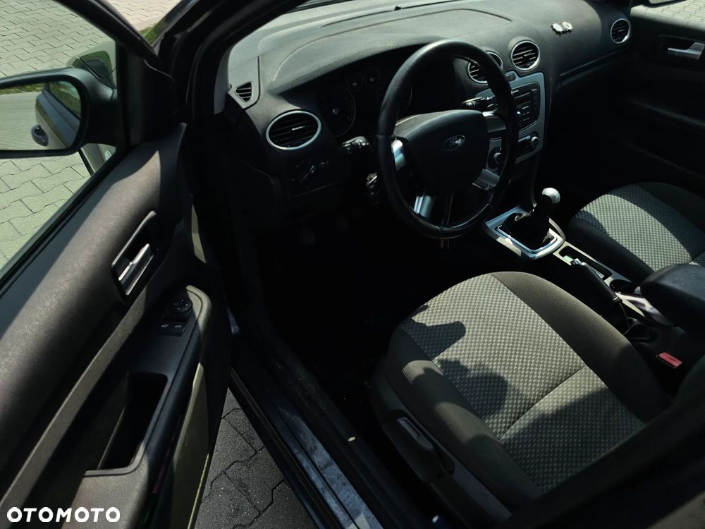 Ford Focus - 10