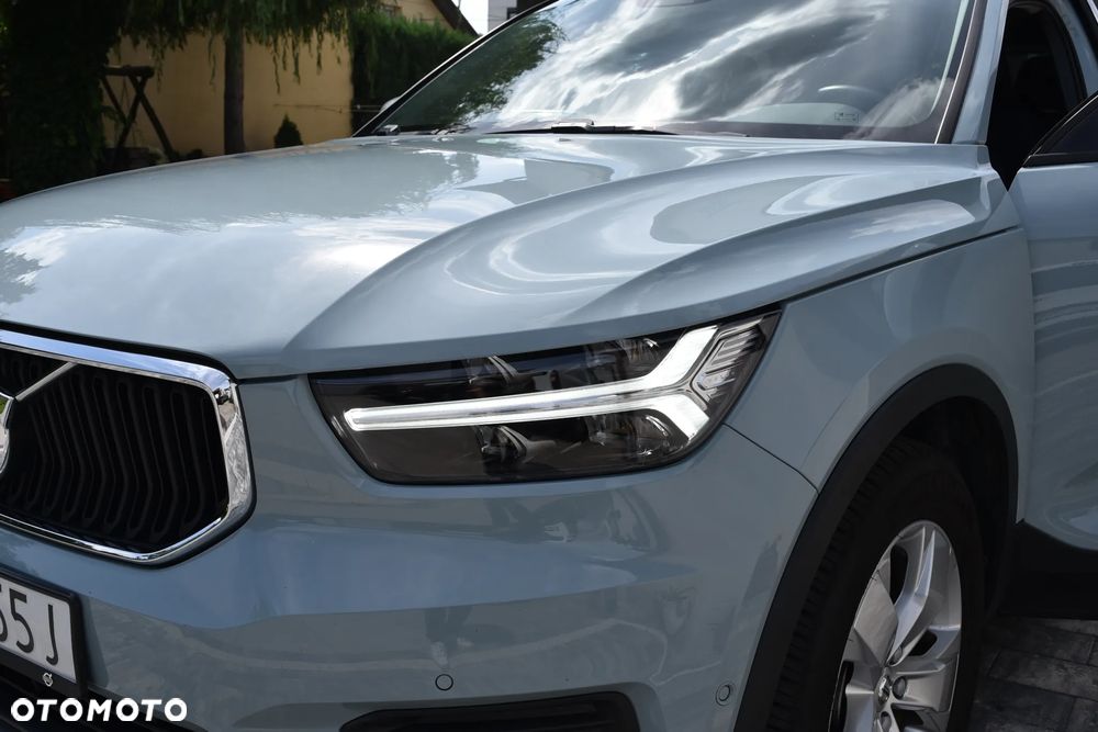 Volvo XC 40 T5 AWD Geartronic Momentum Pro - 32
