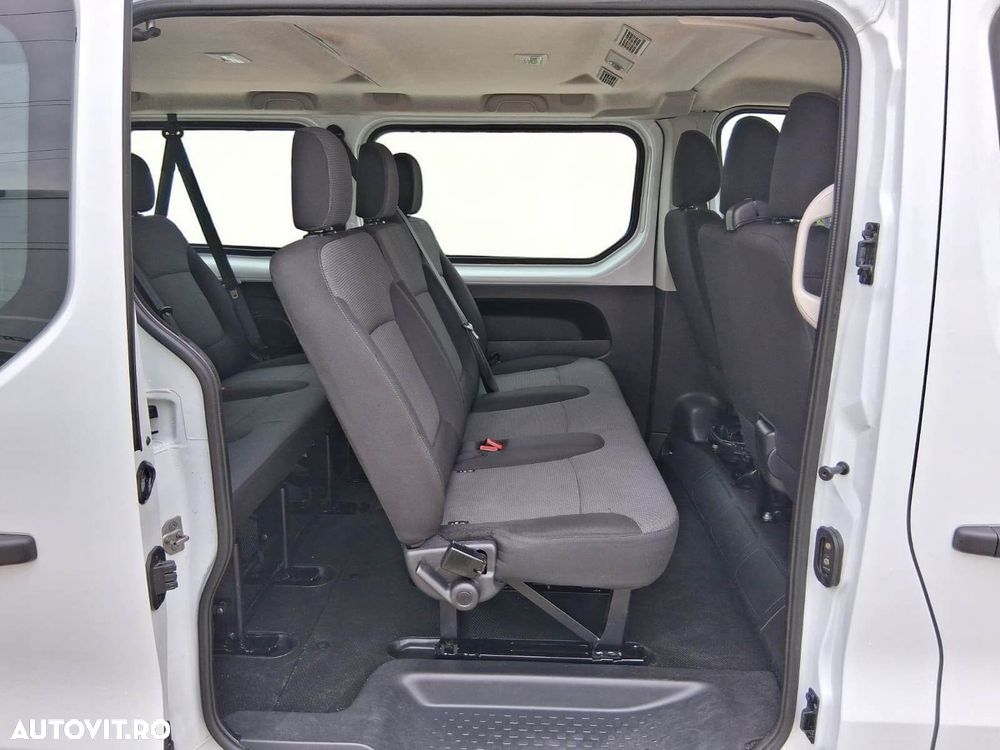 RENAULT Trafic 2023 — imagine 10