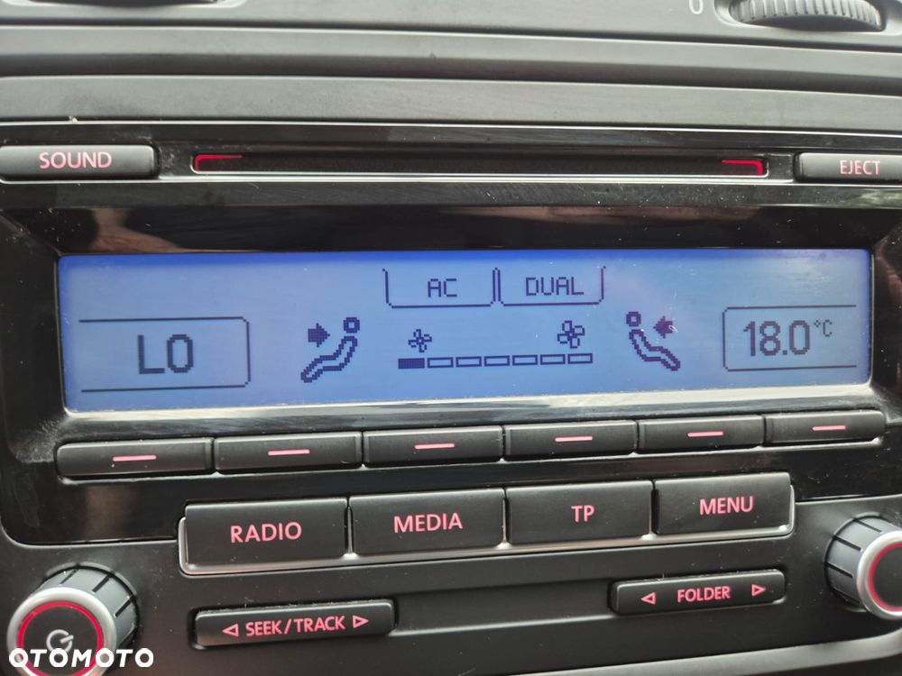 Volkswagen Golf - 18