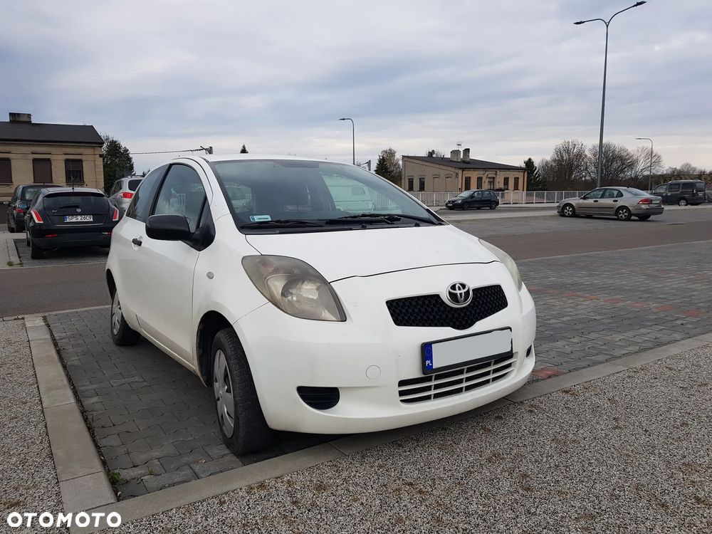 Toyota Yaris - 2